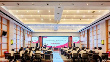 聚焦學習教育，共筑廉潔防線——玉柴物流黨委開展專題黨課暨集體廉潔談話會